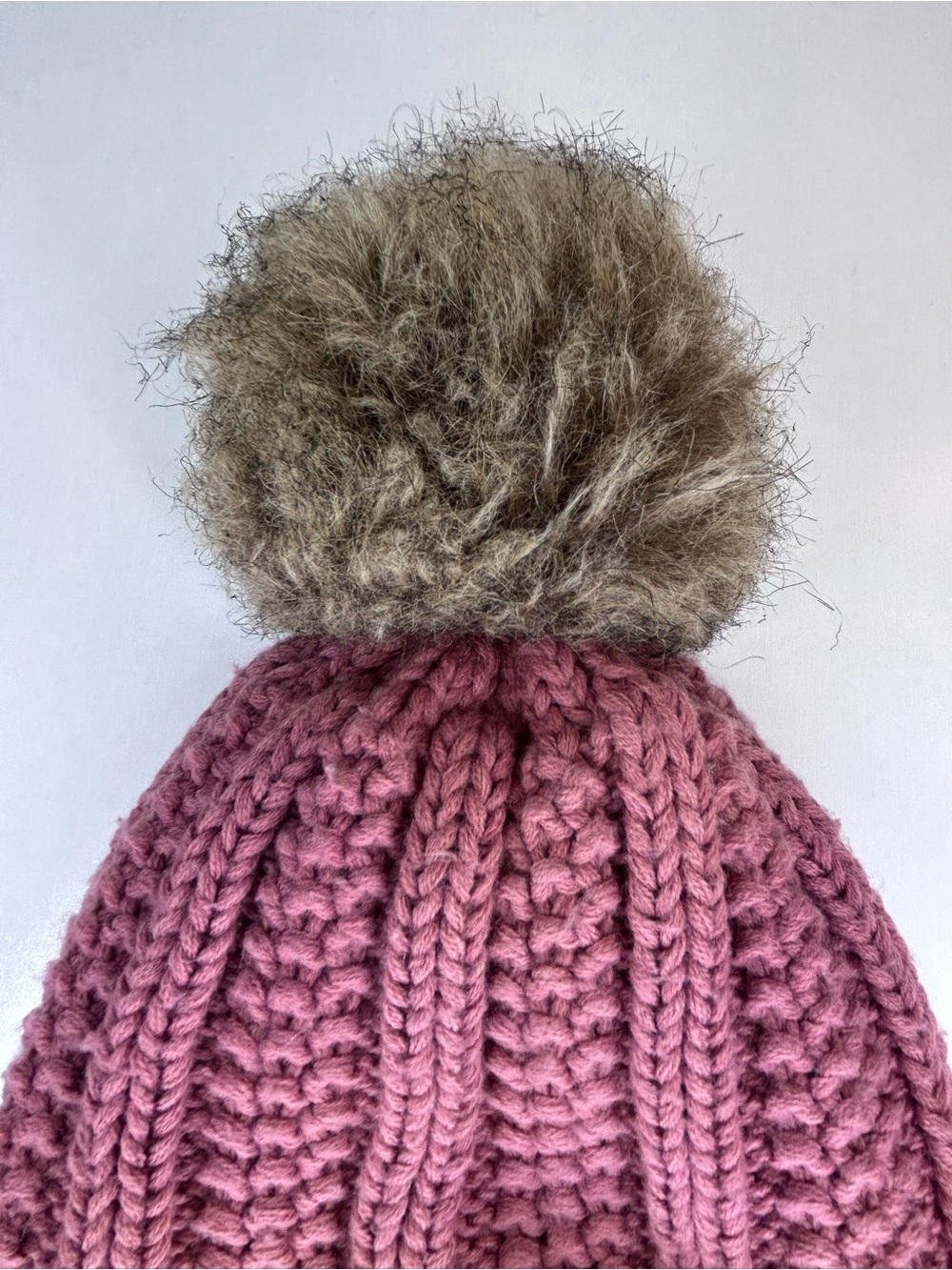 C.C Exclusives Mauve Pink Faux Fur Pom Pom Chunky Knit Beanie - Picture 7 of 9